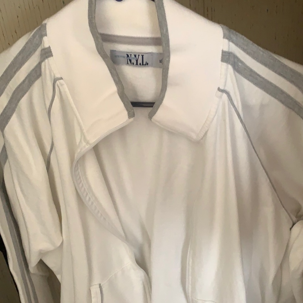 New York Laundry zip up light jacket/sweatshirt.